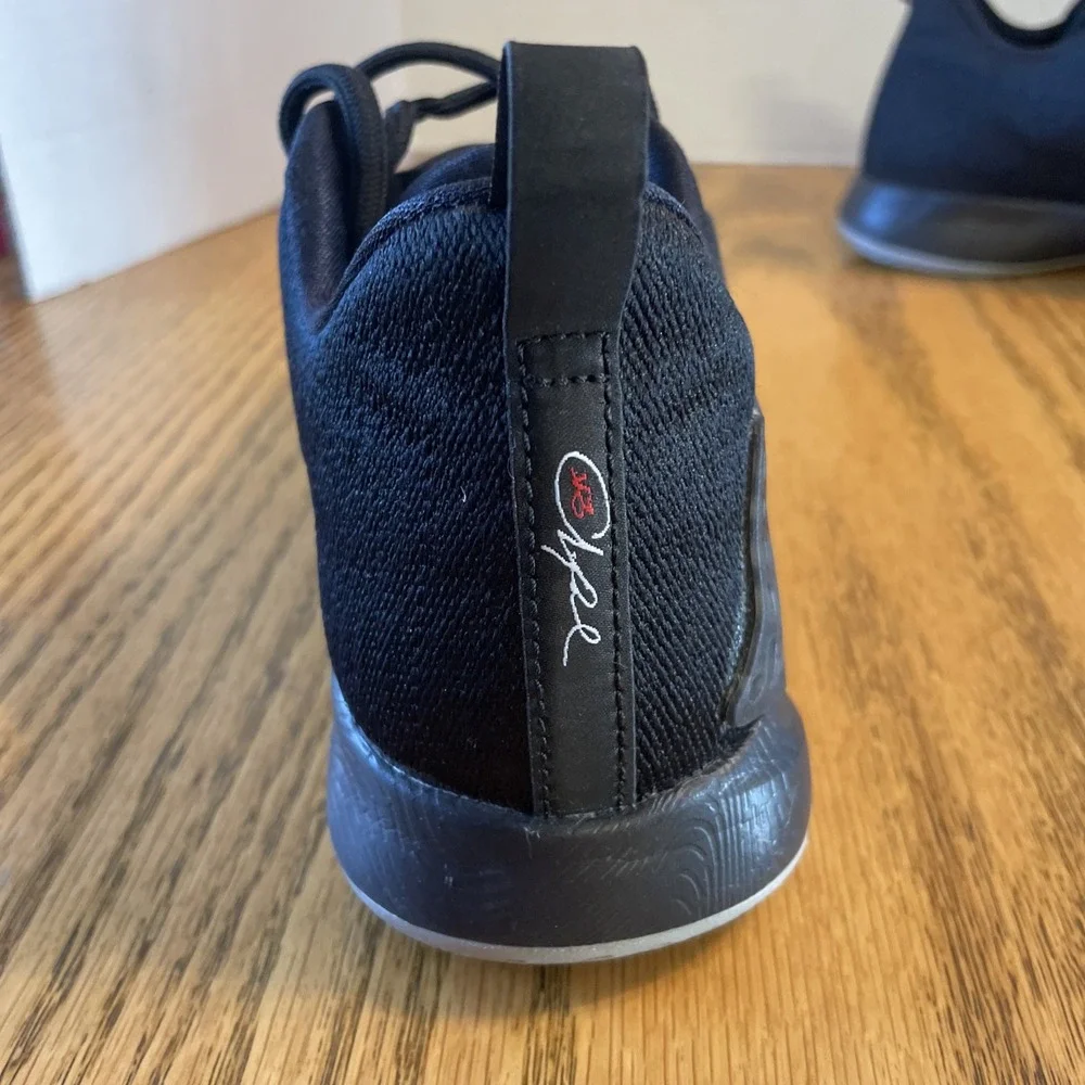 Size 5Y - Jordan CP3.X Black‎ Gym Red